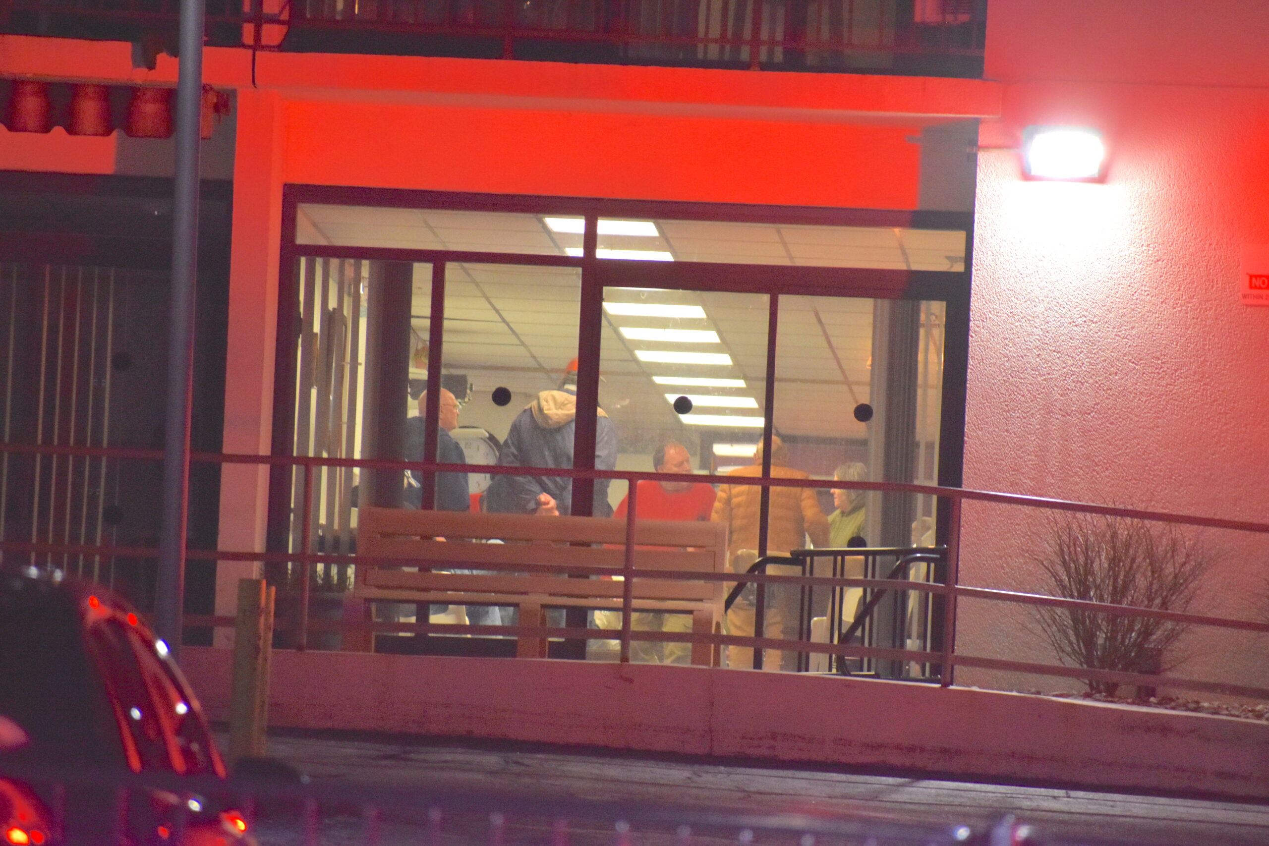Fire leaves 1 dead, 1 injured, residents displaced | News, Sports, Jobs - Vimarsana News